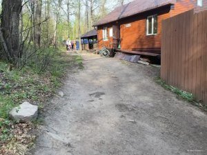 На входе в приют