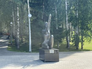 Золотая богиня-хранительница города и покровительница талантов