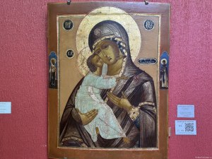 Богоматерь Умиление Владимирская со святыми на полях