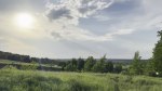Проезжая по полю на закате