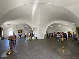 Зал со свечами
