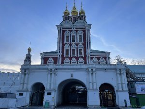 Главный вход