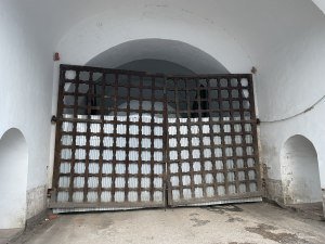 Старинные ворота